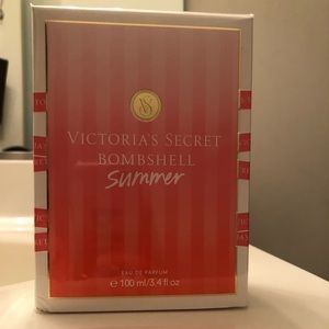 Bombshell Summer nwt
